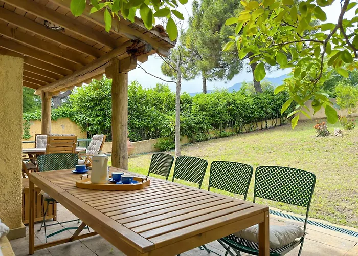 Olympus Serenity Vila *